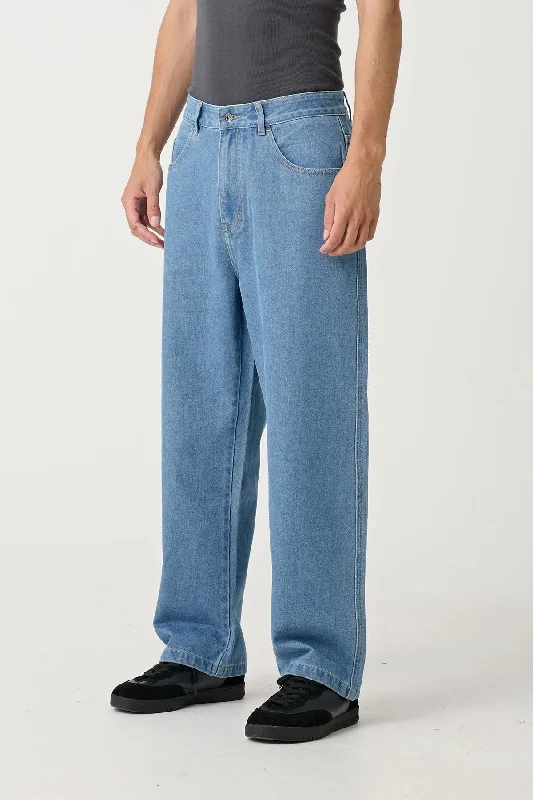 Weekend Deals to Brighten Your Day Bull Denim 91 Pant Mid Blue