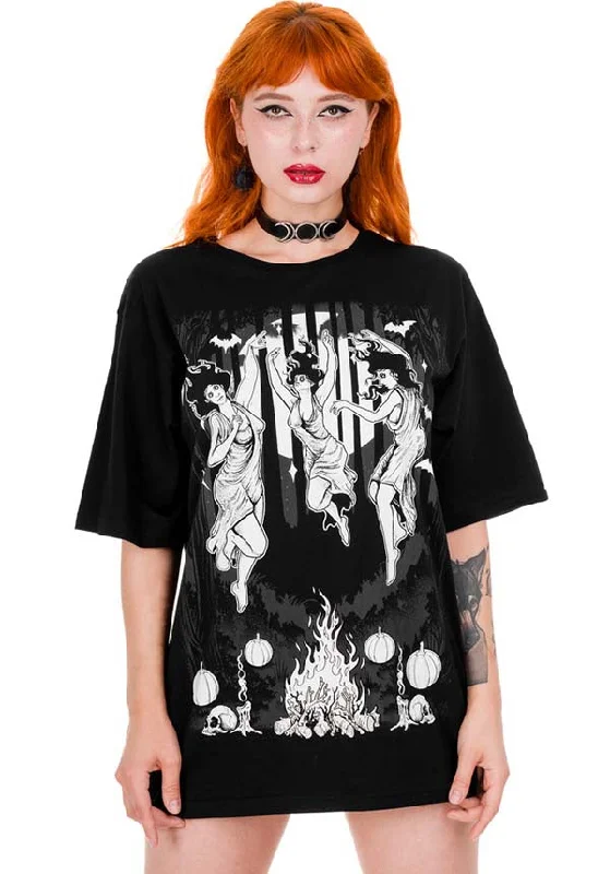 Weekend Specials to Love Moonlight Witches | OVERSIZED T-SHIRT