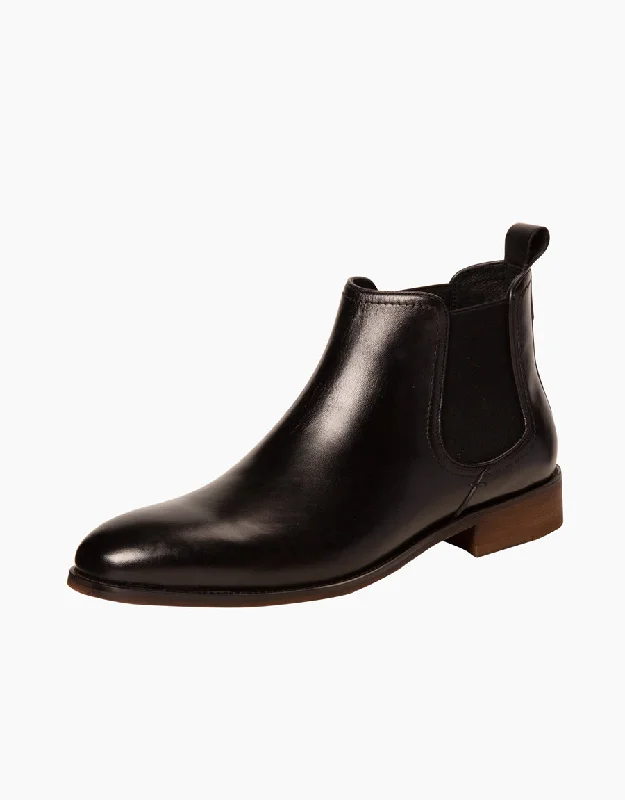 Mega Sale Chamonix black leather chelsea boot