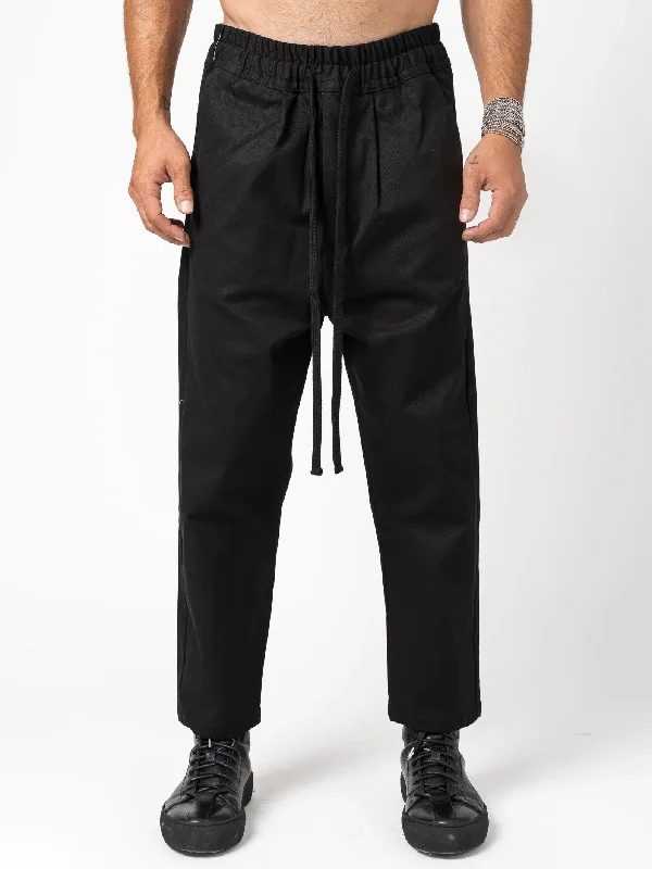 Online Exclusive Woven cropped leg trousers