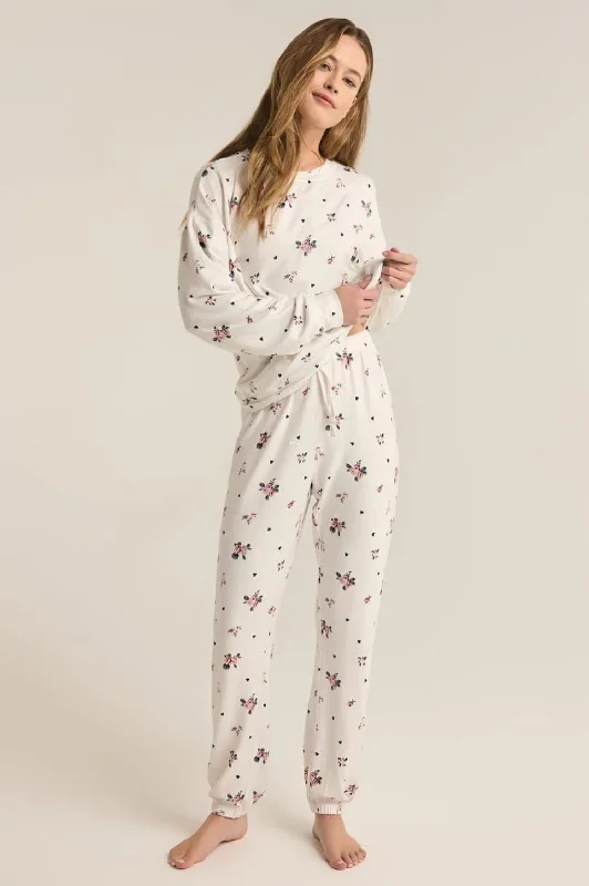 Weekend Offers You Can't Ignore Cozy Rosebud Set