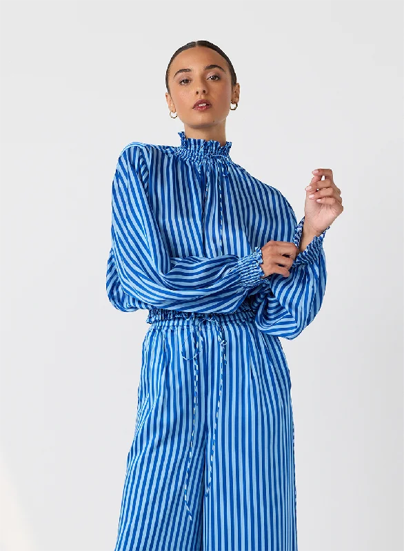 Shop the Weekend Away Kiara Silk Smock Top