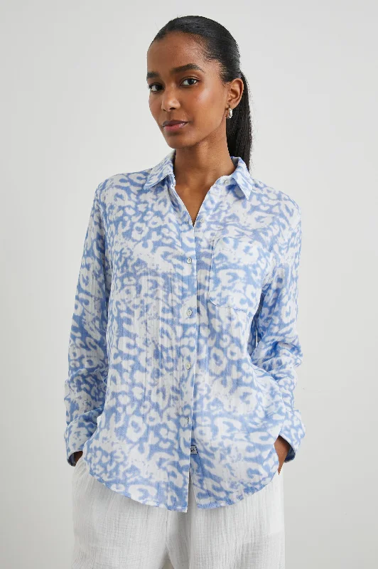 Weekend Shopping Extravaganza ELLIS DIFFUSED CHEETAH LONG SLEEVE SHIRT