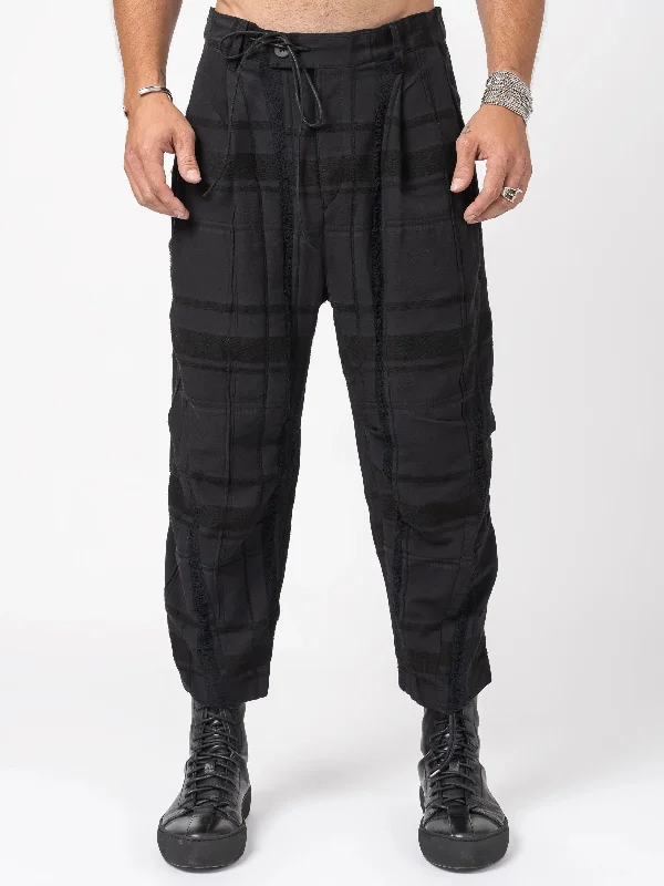 Price Blitz D.HYGEN Crack Random Stripe Cropped Pants