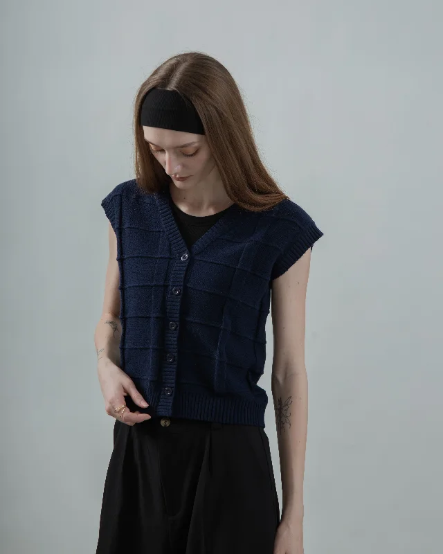 Weekend Savings Extravaganza Checkered Texture Knit Vest (Navy)